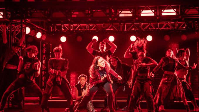 Jade-McLeod-and-the-North-American-Touring-Company-of-JAGGED-LITTLE-PILL.-Photo-by-Matthew-Murphy-for-MurphyMade-2022-1-1