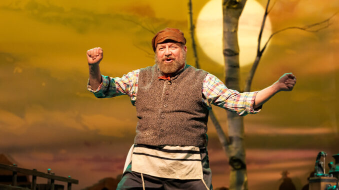 Fiddler_Tevye_Thinks_Rich